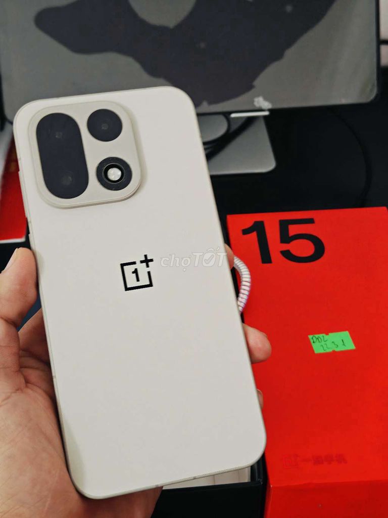 OnePlus 15 12GB/256GB Trắng. Mua bán Điện thoại tại Quận Hà Đông Hà Nội được đăng bởi Tài hình 1