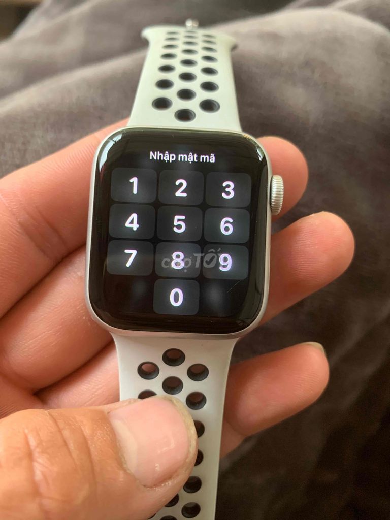 Apple Watch 6 40mm. Mua bán Thiết bị đeo thông minh tại Huyện Mai Sơn Sơn La được đăng bởi Đông Nguyễn hình 6