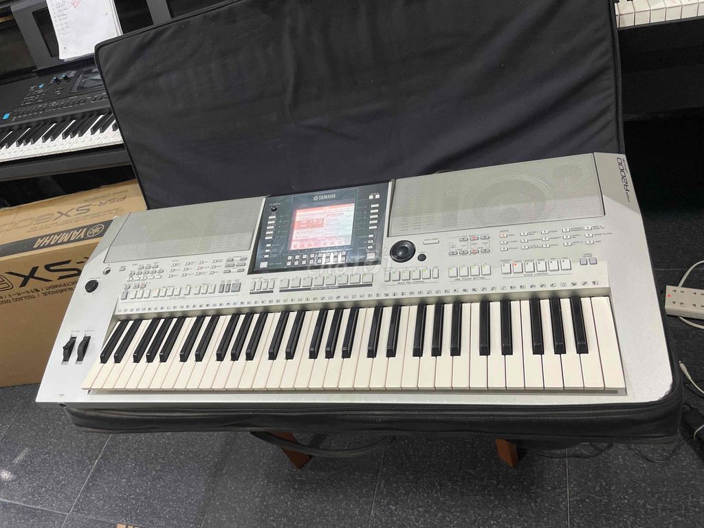 Đàn organ yamaha psr A2000