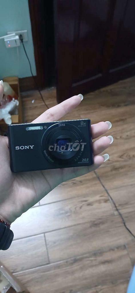 Máy ảnh Sony W830 Đen. Mua bán Máy ảnh, Máy quay tại Huyện Lâm Thao Phú Thọ được đăng bởi Quân Ah hình 1