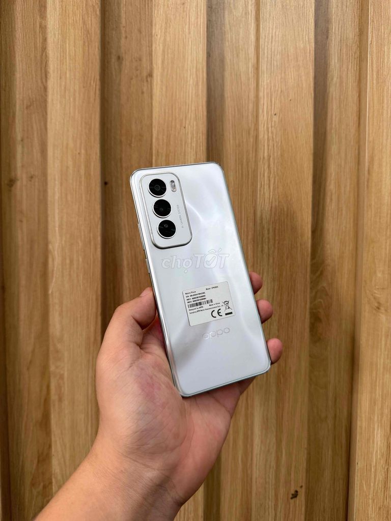 Oppo Reno 12 Pro 12GB/256GB Bạc. Mua bán Điện thoại tại Quận Đống Đa Hà Nội được đăng bởi  HT Mobie Trả góp nợ xáu bao duyệt hình 1