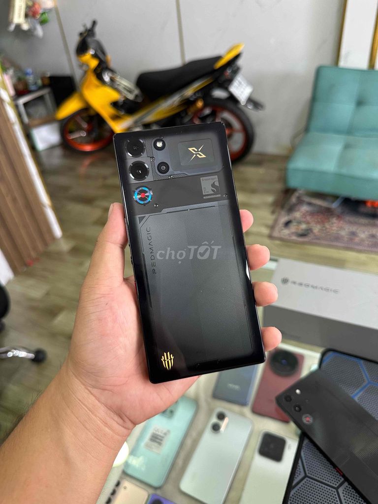 Redmagic 10s Pro 16GB/512GB Đen trong suốt. Mua bán Điện thoại tại Thành phố Tây Ninh Tây Ninh được đăng bởi Công Minh Mobile hình 1