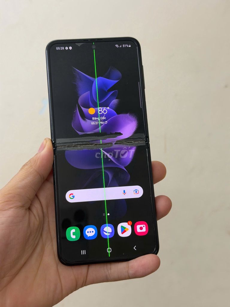 Samsung Galaxy Z Flip3 5G Đen . Mua bán Điện thoại tại Quận Đống Đa Hà Nội được đăng bởi NHẬT LỆ CAMERA hình 1