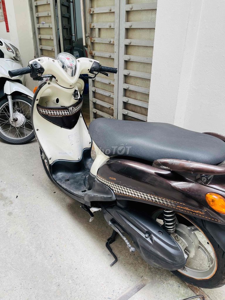 Xe Mio Classico Đẹp ,Chạy Rất Ngon Bốc. Mua bán Xe máy tại Quận Cầu Giấy Hà Nội được đăng bởi Hoàng hiển hình 3