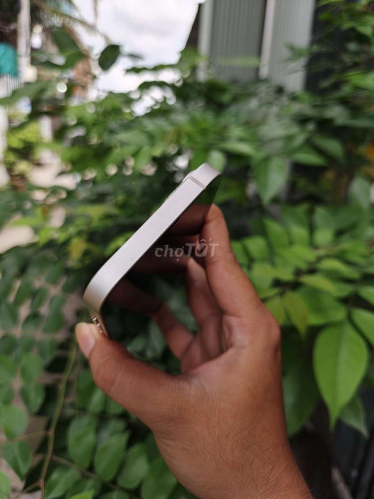 Apple iPhone 13 128GB Trắng. Mua bán Điện thoại tại Huyện Bình Chánh Tp Hồ Chí Minh được đăng bởi Lâm mobiphone hình 1