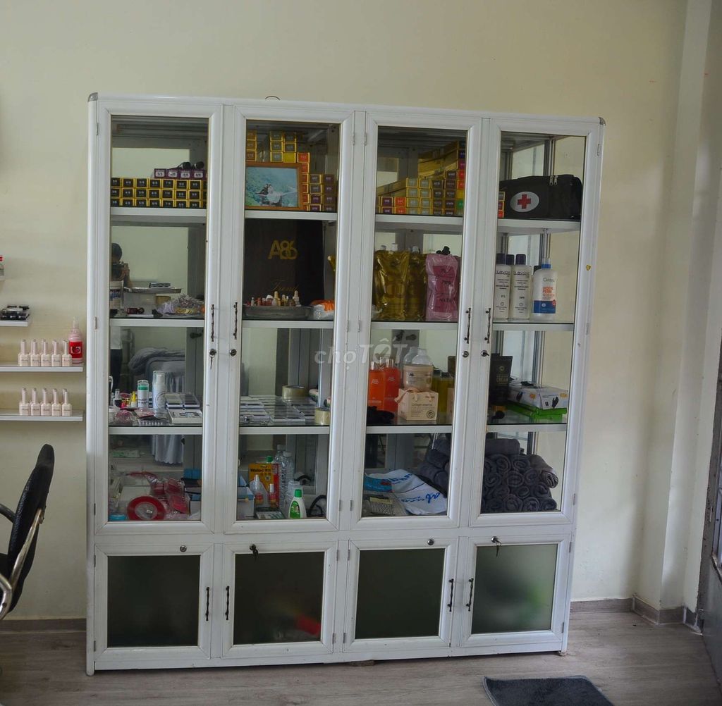 Thanh lý tủ mỹ phẩm + máy uốn setting. Mua bán Tủ, kệ gia đình tại Huyện Bình Chánh Tp Hồ Chí Minh được đăng bởi Lê Minh Hùng hình 1