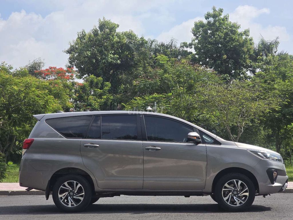 INNOVA 2.0E X 2023 ГОДА, 63 000 ММ, ГАРАНТИЯ 1 ГОД