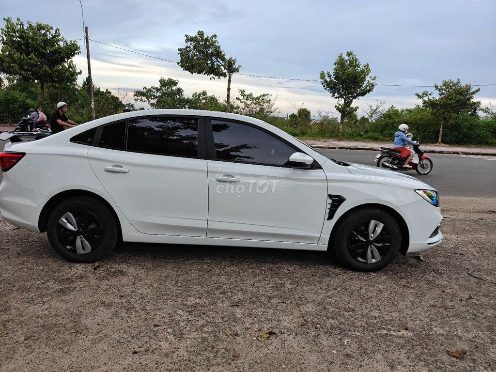 Bán xe MG5 chính chủ mua mới siêu lướt 16000km. Mua bán Ô tô tại Thành phố Bảo Lộc Lâm Đồng được đăng bởi Kimquang hình 3