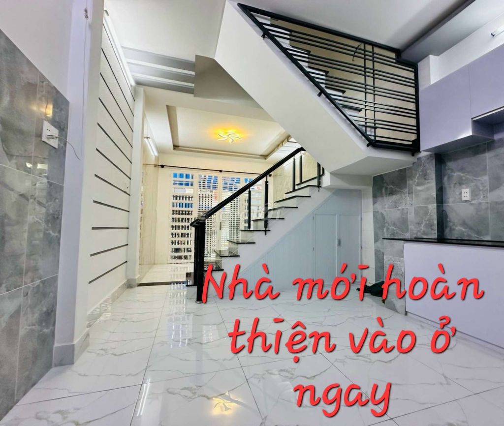 OTO ĐỖ CỬA, NHÀ MỚI NGÃ TƯ BỐN XÃ, BTCT 3 TẦNG, 44M2