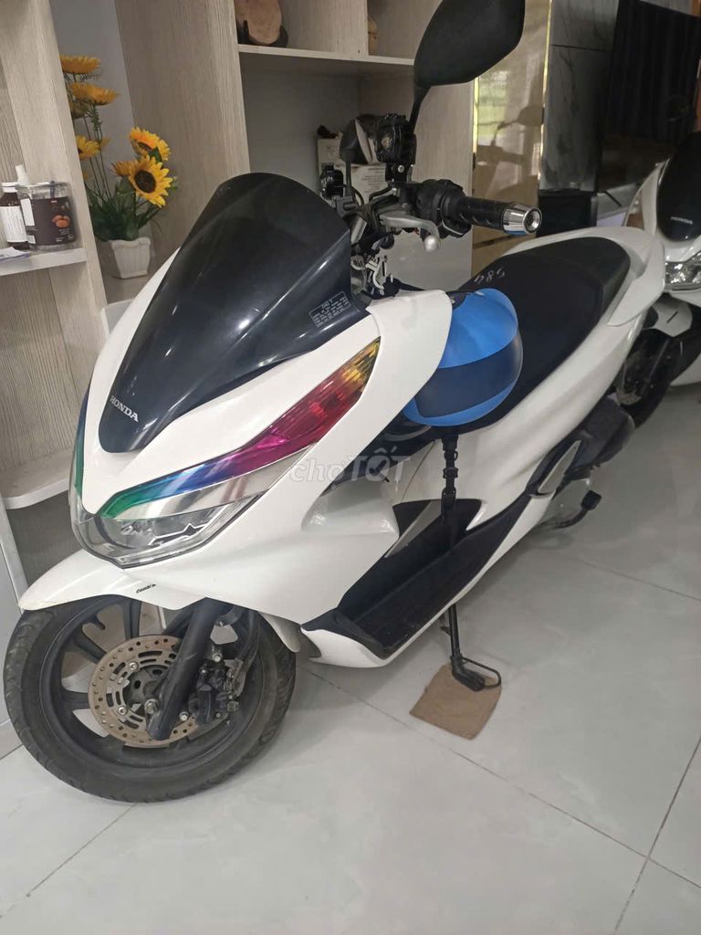🔥CHÍNH CHỦ BÁN HONDA PCX 2018 BẢN CAO CẤP ZIN 100%. Mua bán Xe máy tại Quận 6 Tp Hồ Chí Minh được đăng bởi Thủy Shop hình 2