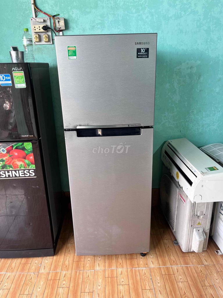 Tủ lạnh Samsung 236L Bạc. Mua bán Tủ lạnh tại Thành phố Trà Vinh Trà Vinh được đăng bởi Điện Máy Điện Lạnh Thanh lý hình 1