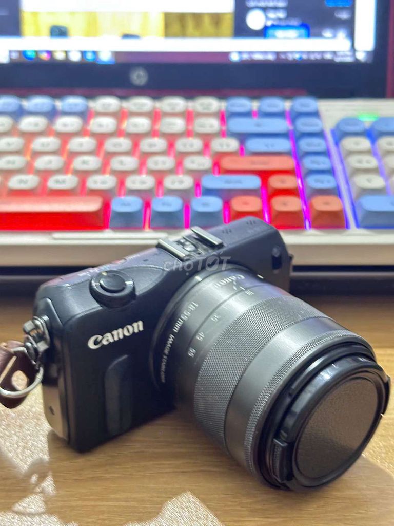 Máy ảnh Canon M ống kit Đen. Mua bán Máy ảnh, Máy quay tại Huyện Châu Thành An Giang được đăng bởi Vạn hình 1