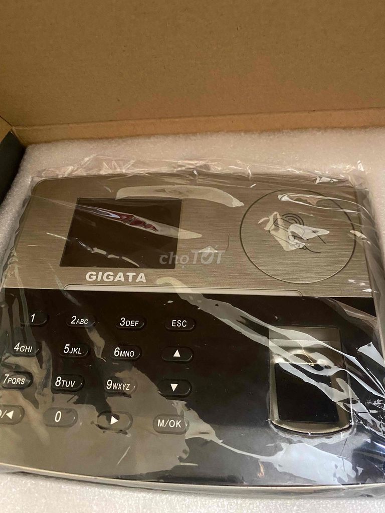 Máy chấm công Gigata vân tay. Mua bán Đồ dùng văn phòng tại Quận Tân Phú Tp Hồ Chí Minh được đăng bởi máy chấm công  hình 1