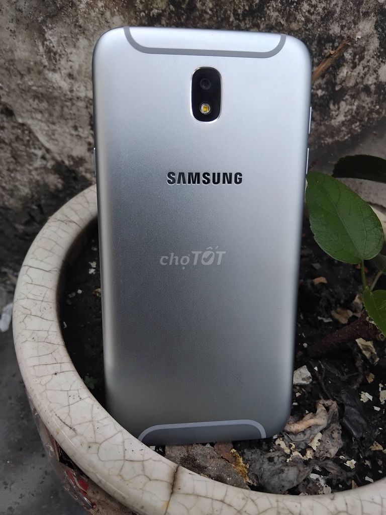 Samsung J7 Pro Bạc Hư màn hình. Mua bán Điện thoại tại Quận 8 Tp Hồ Chí Minh được đăng bởi Hội Đồ Điện Tử hình 1
