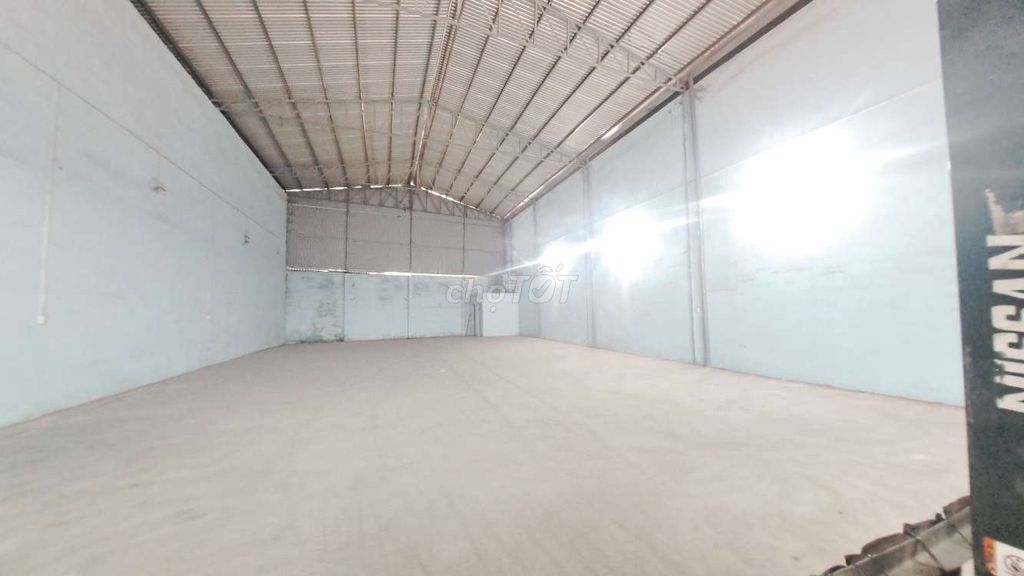 CHO THUÊ KHO XƯỞNG 8,5X37M, ĐIỆN 3PHA, CONTAINER 24H, GIÁ 22TR