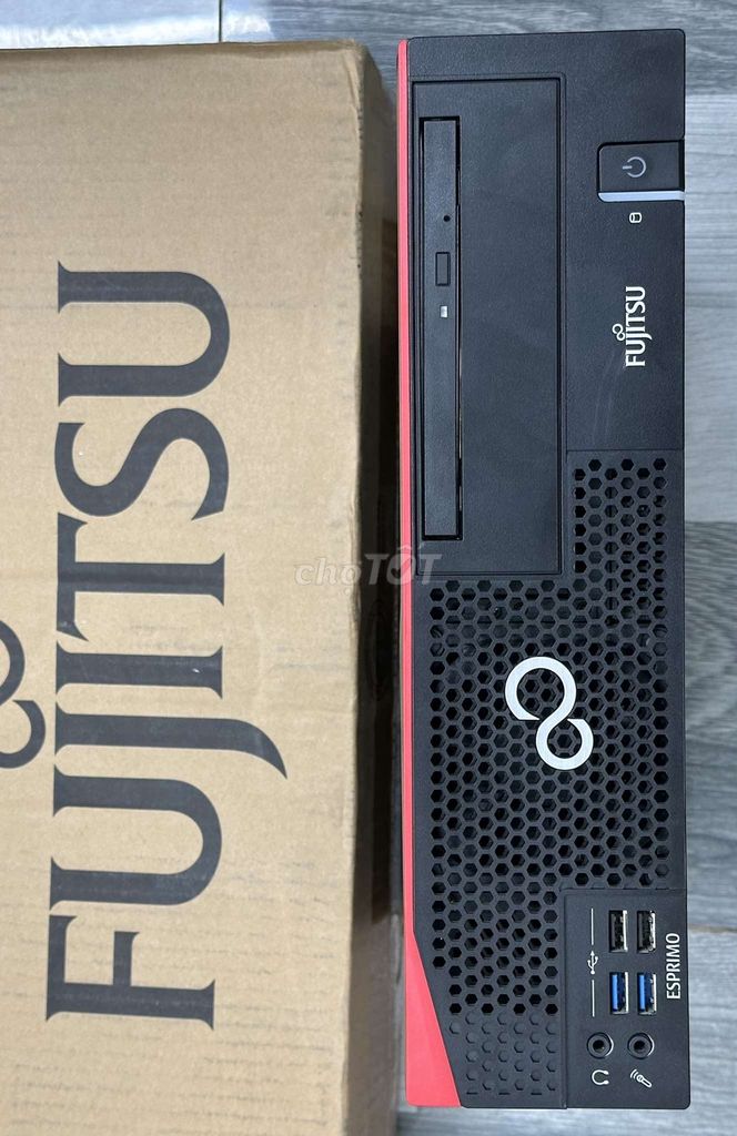 Fujitsu Esprimo D556 i5 6th/8/256 new