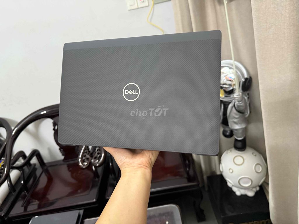 Dell Latitude 7400 i7 16G/256GB /Mới 95%. Mua bán Laptop tại Quận 10 Tp Hồ Chí Minh được đăng bởi TRINH LAPTOP SỈ SG hình 1