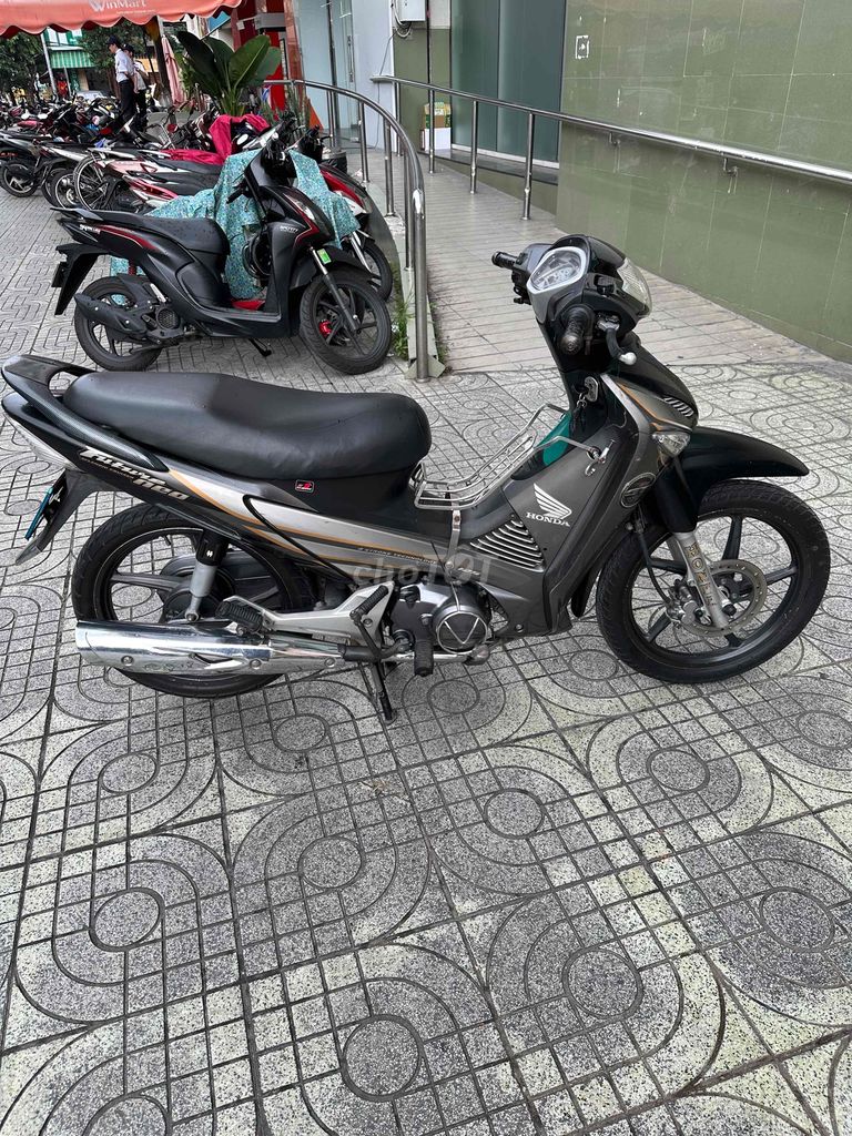 cần bán xe biển số thành phố chính chủ xe chạy ok. Mua bán Xe máy tại Quận 10 Tp Hồ Chí Minh được đăng bởi lùn hình 2