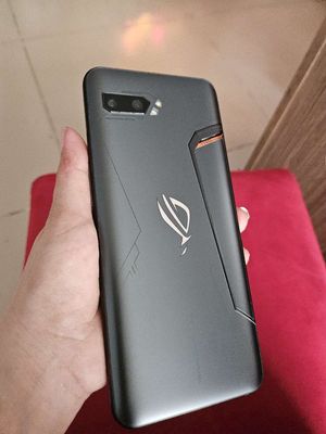 ROG _Phone 2. Mua bán Điện thoại tại Thành phố Thủ Dầu Một Bình Dương được đăng bởi Tuấn Nga
