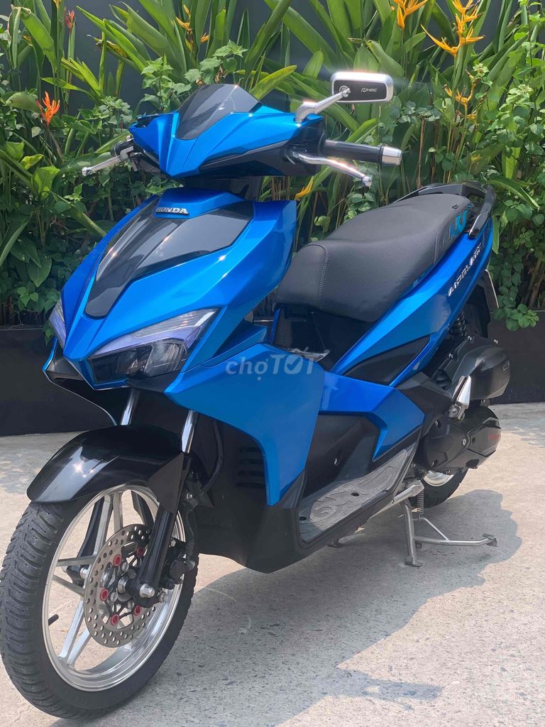 Воздушное лезвие Honda 2017, зеленое, 56 000 км