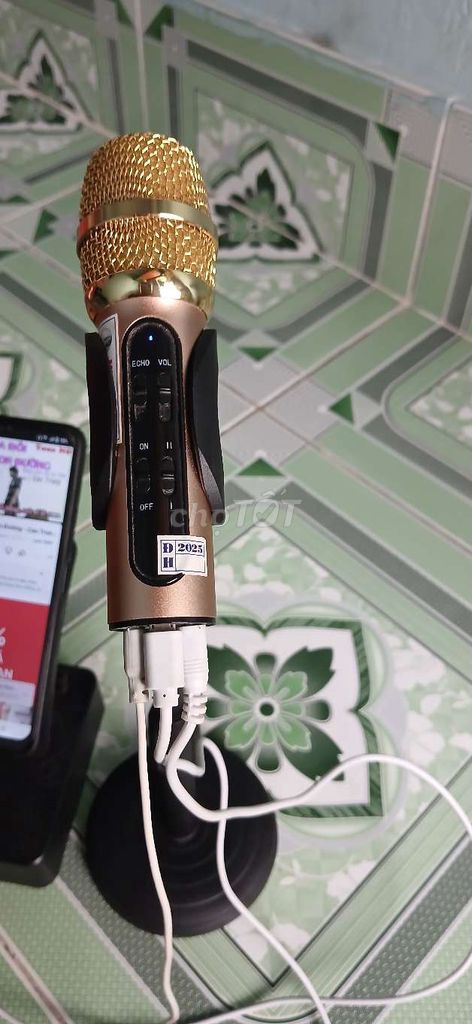 Micro karaoke Vàng đồng hát live, thu âm. Mua bán Tivi, Âm thanh tại Quận 4 Tp Hồ Chí Minh được đăng bởi Võ Thị Hồng Quân hình 1