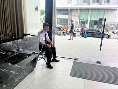 Tuyển Bảo Vệ Cho Ứng Tiền Ăn