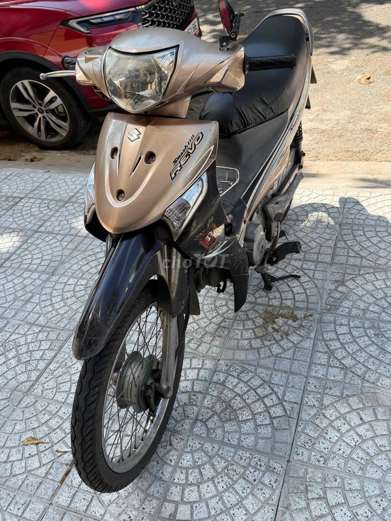 Suzuki Revo коричневый, тихий двигатель, полуавтомат, отличное состояние, с электростартером