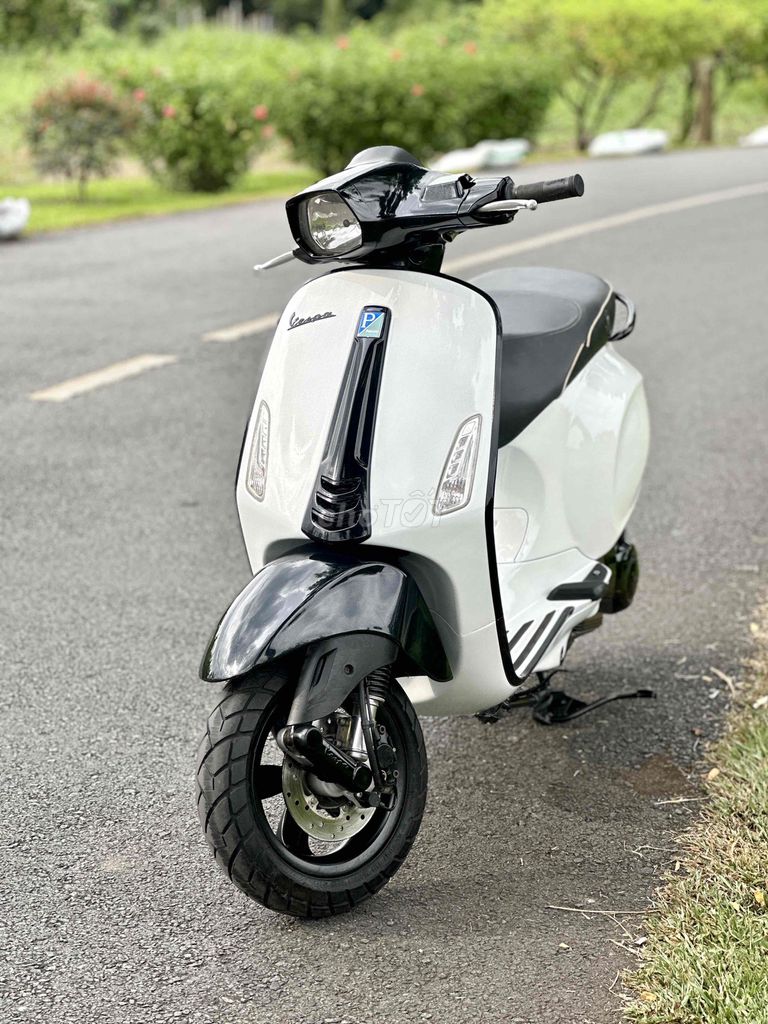 ✅✅VESPA 125cc. TRẮNG ĐEN SPOSTY.SIÊU KENG. Mua bán Xe máy tại Quận Gò Vấp Tp Hồ Chí Minh được đăng bởi VESPA ĐỨC NGUYỄN  hình 9