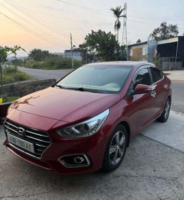 Hyundai Accent ATH Số tự động Đỏ