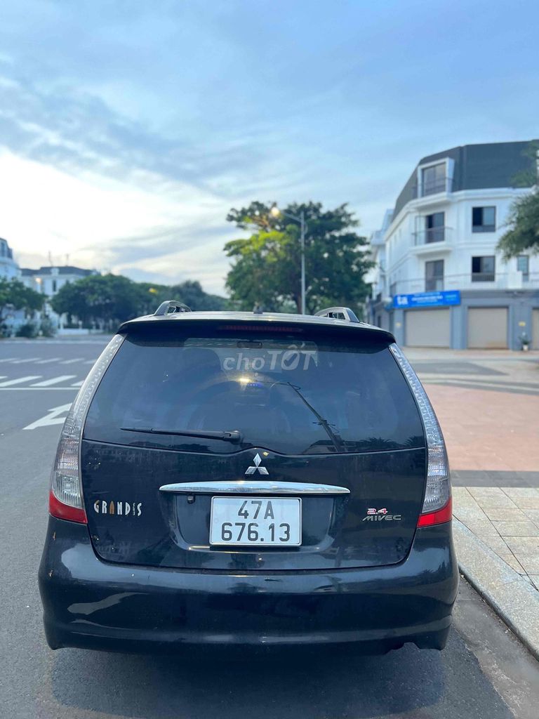 Mitsubishi Grandis 2005 2.4 AT - 125456 km. Mua bán Ô tô tại Thành phố Buôn Ma Thuột Đắk Lắk được đăng bởi manh hoàng  hình 4