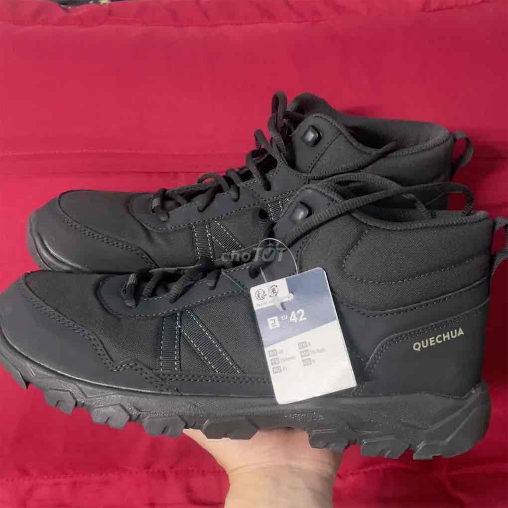 Giày leo núi Decathlon NH100 Đen 42. Mua bán Giày dép tại Thành phố Tây Ninh Tây Ninh được đăng bởi Phúc Phạm hình 1