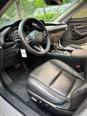 Mazda3 1.5 luxury 2022