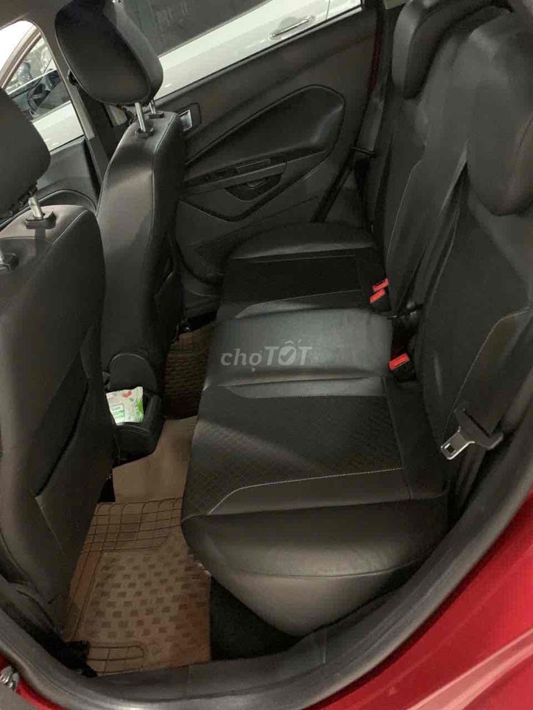 Ford Fiesta 2015 1.5 AT Sport - 32000 km. Mua bán Ô tô tại Quận 8 Tp Hồ Chí Minh được đăng bởi Glynk Võ Văn Kiệt hình 6