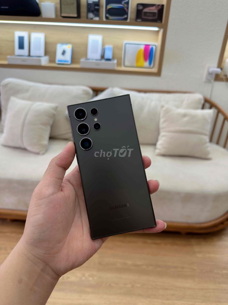 Samsung S24 Ultra 12/256G. chuẩn rin nguyên bản. Mua bán Điện thoại tại Thành phố Buôn Ma Thuột Đắk Lắk được đăng bởi Nguyễn Hữu Duy hình 1
