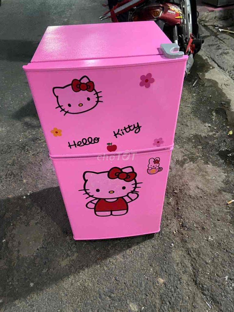 Tủ lạnh mini Hello Kitty 90 lít 2 ngăn Hồng. Mua bán Tủ lạnh tại Thành phố Dĩ An Bình Dương được đăng bởi Gia phát hình 1