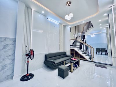 NHÀ MỚI XÂY - FULL NỘI THẤT - XE HƠI 1 TRỤC PHẠM VĂN BẠCH – NHỈNH 5 TỶ. Mua bán nhà ở tại Quận Tân Bình Tp Hồ Chí Minh được đăng bởi Phung Hoang Nguyen