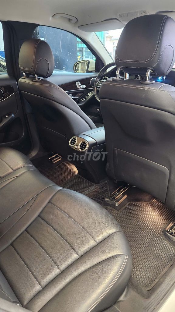 GLC200 Facelift model 2023 1 chủ từ đầu siêu lướt. Mua bán Ô tô tại Quận 7 Tp Hồ Chí Minh được đăng bởi tuấn anh hình 19
