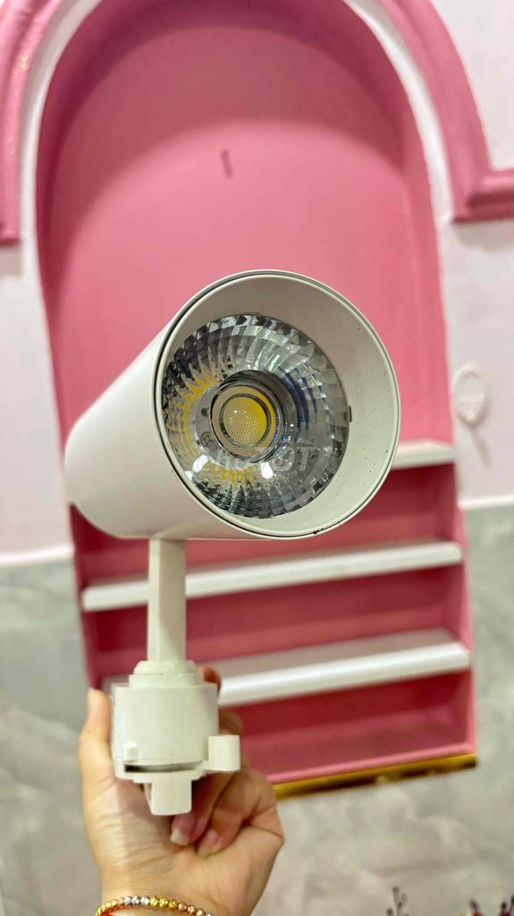 Thanh lý đèn LED ray rọi COB 10–30W. Mua bán Đèn tại Quận 10 Tp Hồ Chí Minh được đăng bởi Meo My hình 1