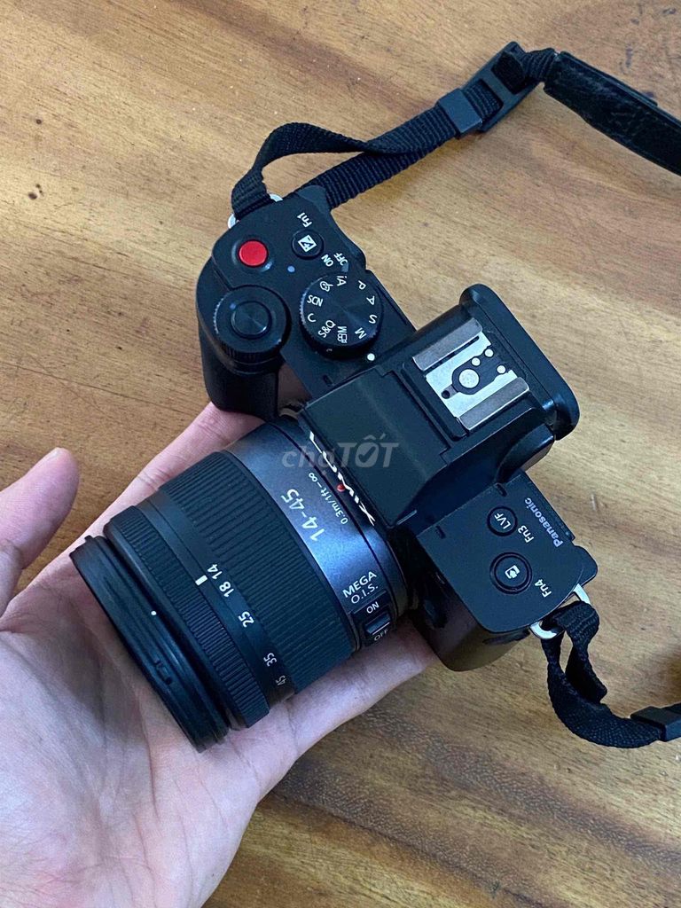 Máy ảnh Panasonic DC-G100 Đen 14-45mm. Mua bán Máy ảnh, Máy quay tại Quận Phú Nhuận Tp Hồ Chí Minh được đăng bởi Khánh máy ảnh top 1 hình 1