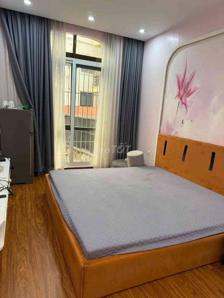 Дом «Тай-Тинь», 40 м², 4 этажа, 7,9 миллиарда долларов
