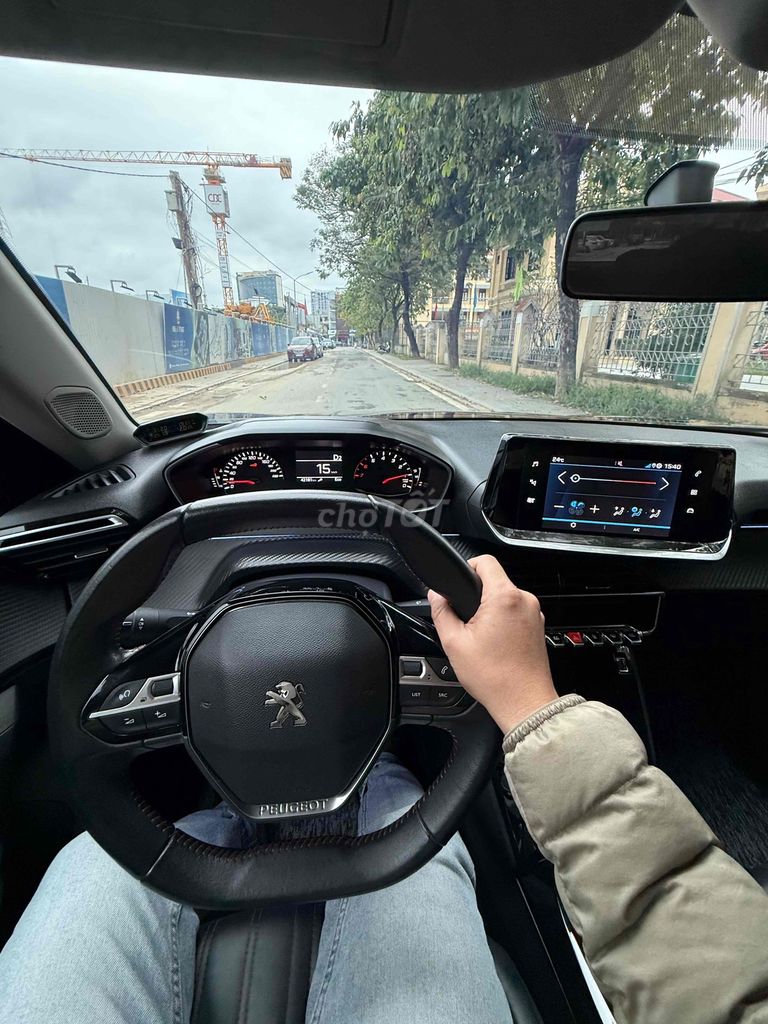 Peugeot 2008 2021 Active 1.2 AT - 41000 km. Mua bán Ô tô tại Thành phố Huế Thừa Thiên Huế được đăng bởi Hoàng Tàu  hình 17