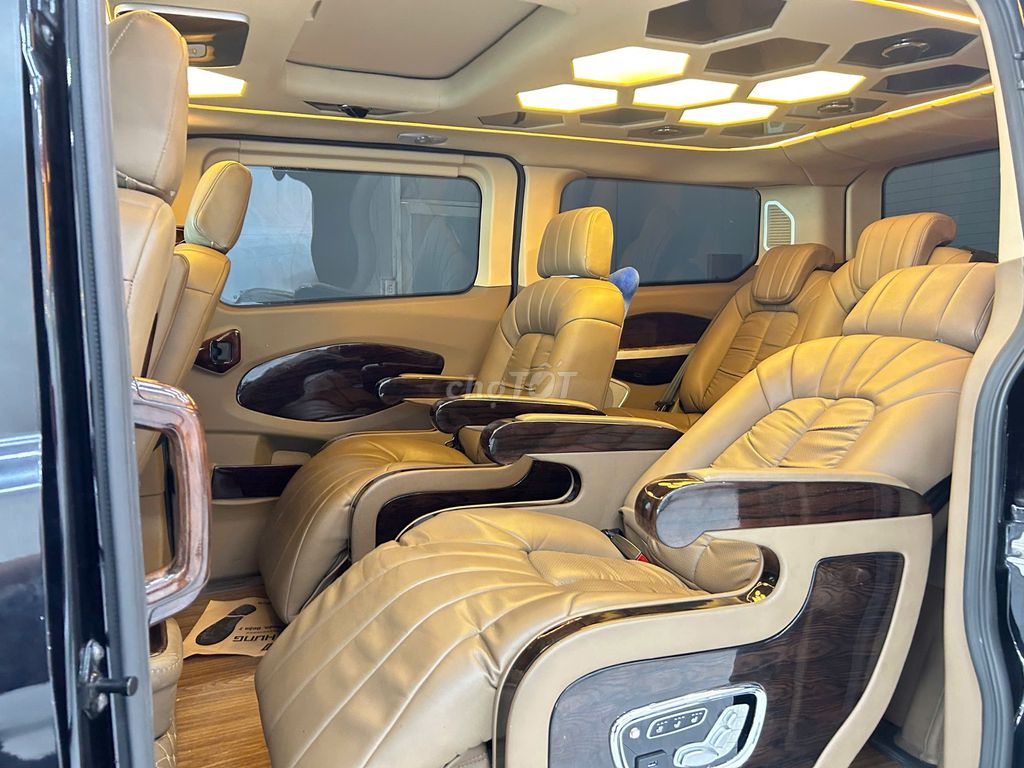 Ford Tourneo Titanium 2021 Độ Full Limousine. Mua bán Ô tô tại Quận 7 Tp Hồ Chí Minh được đăng bởi Tuấn Sài Gòn Car Auto hình 9