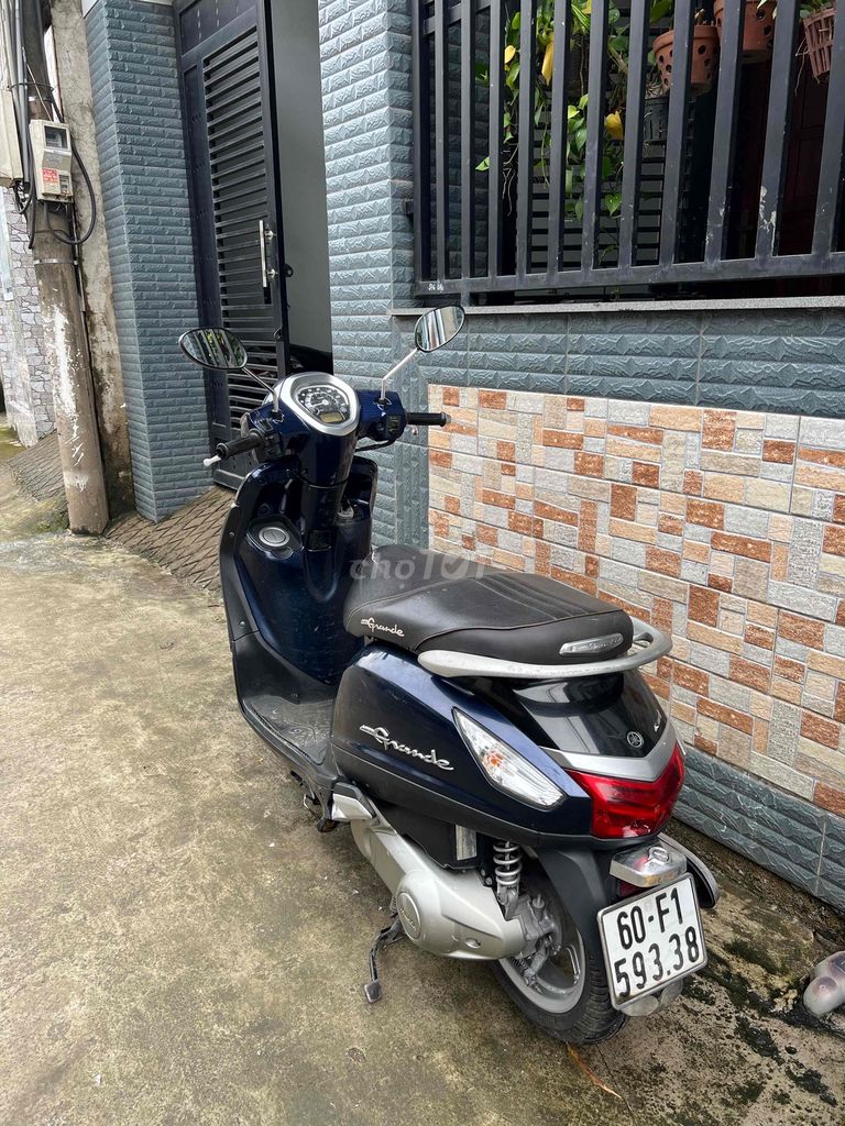 Cần bán xe Gas Grande Fi máy móc zin , êm mạnh đầy. Mua bán Xe máy tại Thành phố Biên Hòa Đồng Nai được đăng bởi Minh hình 3