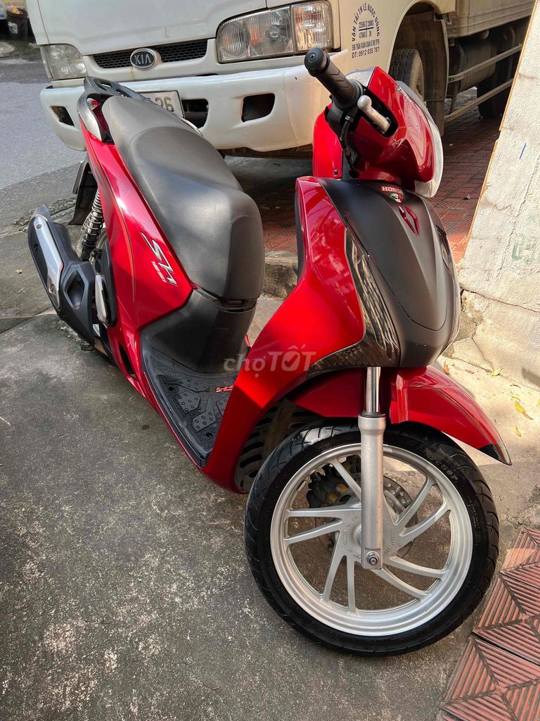 Bán xe SH Việt 125cc đời đầu, màu đỏ Cherry. Mua bán Xe máy tại Thành phố Thanh Hóa Thanh Hóa được đăng bởi Lê Công Tuyên hình 2