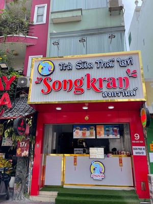 Songkran tuyển 8 pha chế