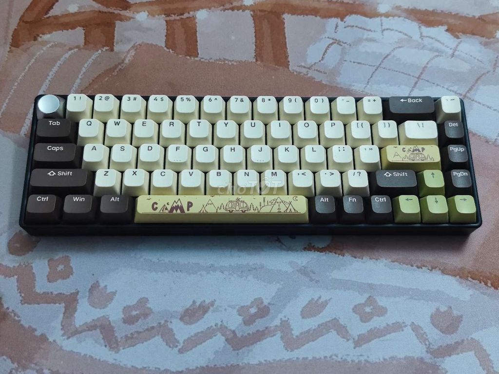 Bàn phím cơ custom CIY Novice 68 - Hotswap 5 pin