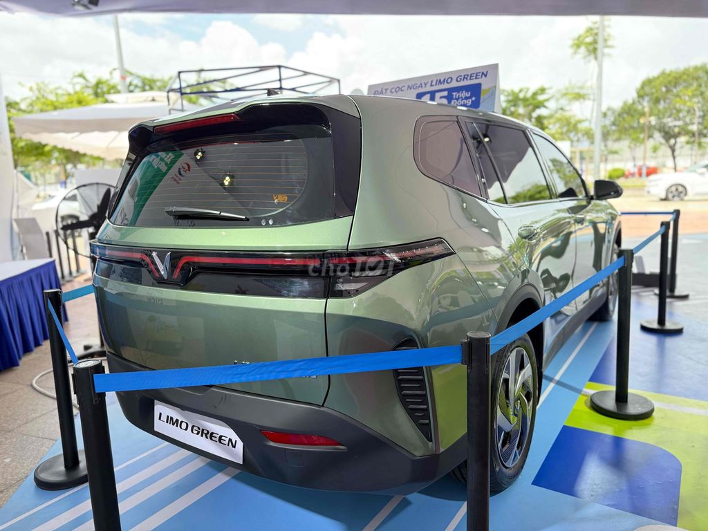 LIMO GREEN 150TR NHẬN XE-BAO NỢ XẤU. Mua bán Ô tô tại Quận 1 Tp Hồ Chí Minh được đăng bởi KỲ hình 8