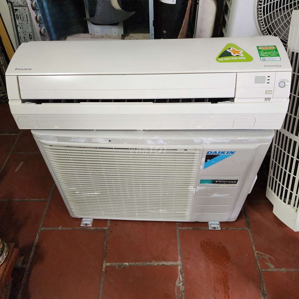 Điều Hòa Daikin Inverter 12000Btu 2 Chiều, Rẻ 2024