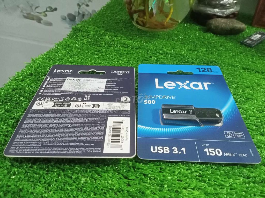 Cần bán 20 cái usb Lexar 128g 3.1