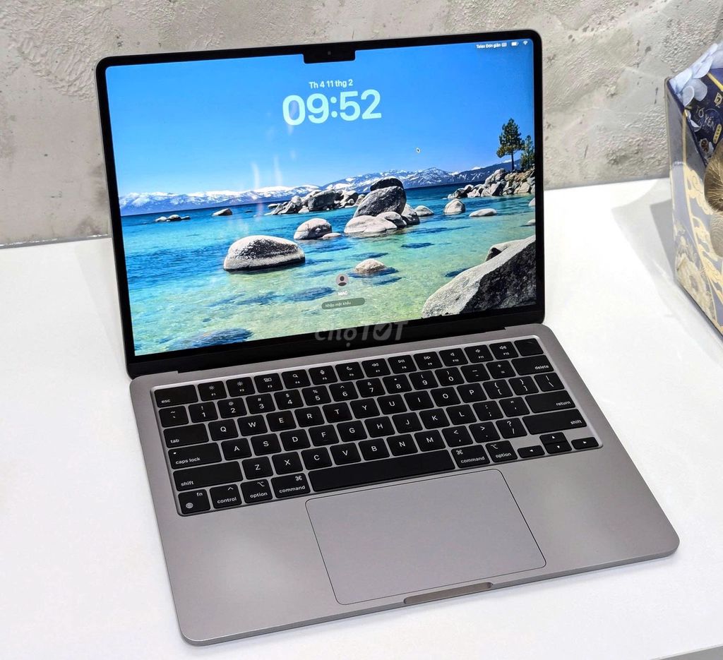 MacBook Air M2: RAM 16GB | SSD 512GB Siêu Mượt. Mua bán Laptop tại Quận Hải Châu Đà Nẵng được đăng bởi TTCenter 484 NÚI THÀNH hình 1